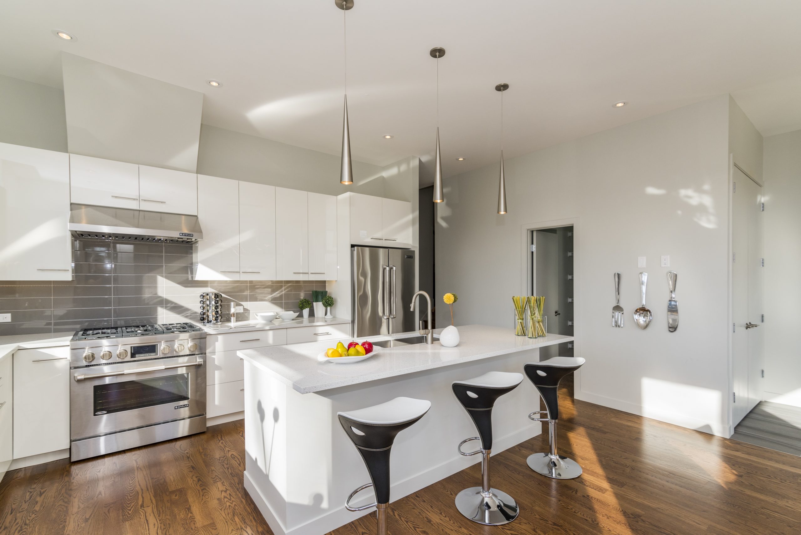 Modern kitchen design from our kitchen remodeling services